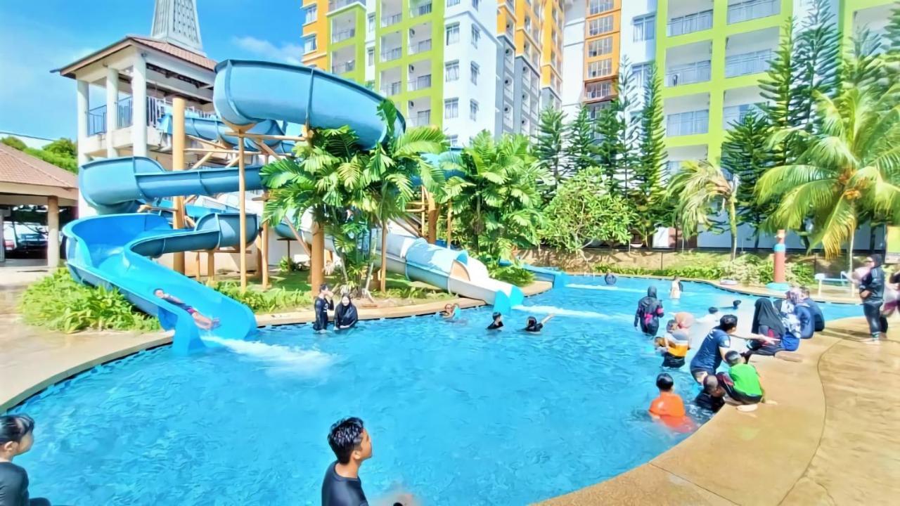 By Lg Water Themepark Suites Melaka By Ggm Ngoại thất bức ảnh