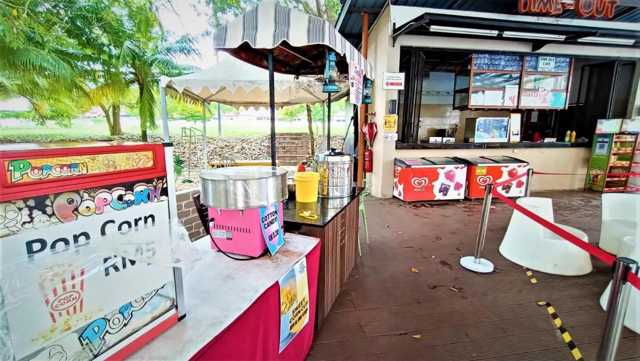 By Lg Water Themepark Suites Melaka By Ggm Ngoại thất bức ảnh