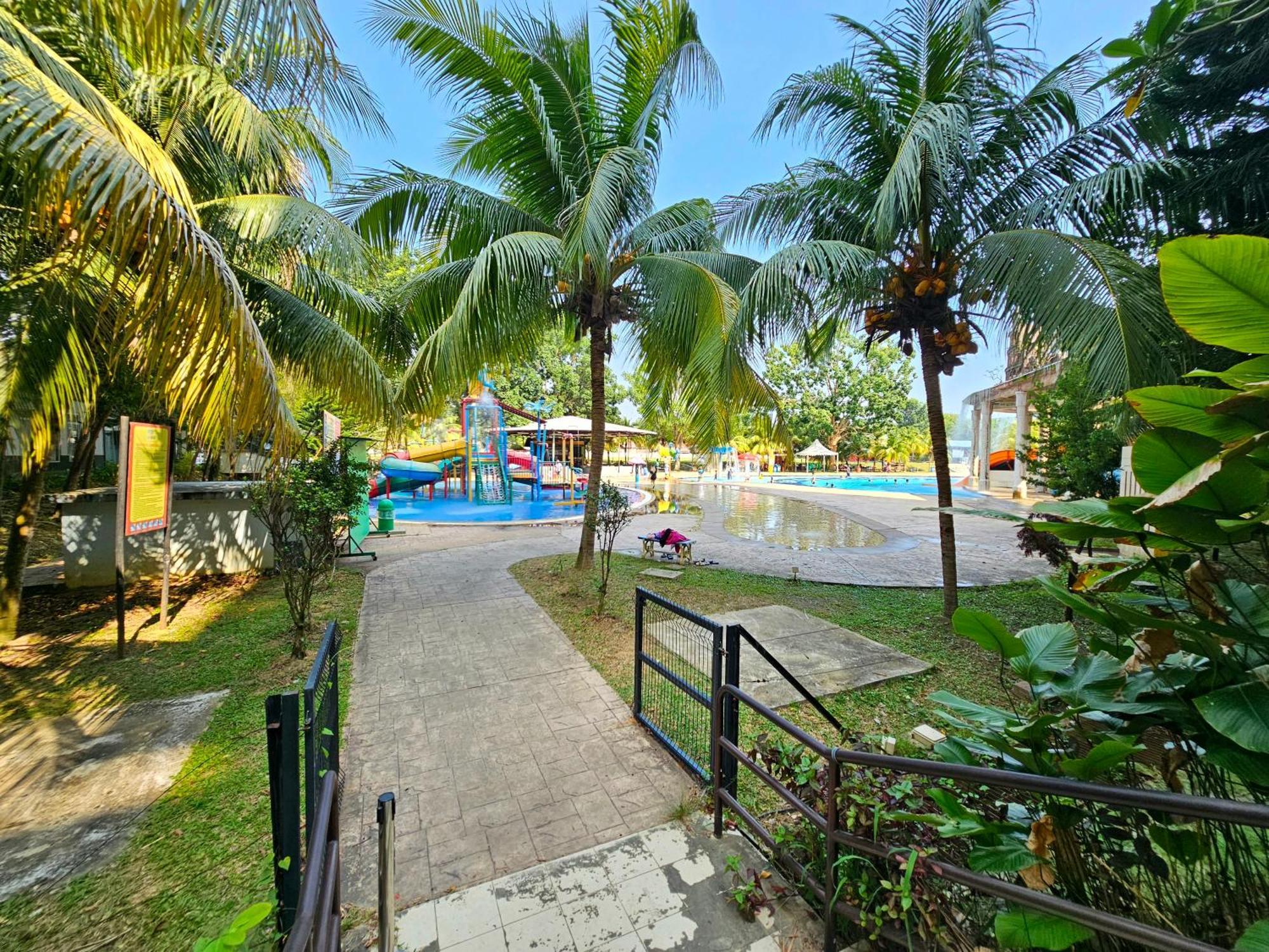 By Lg Water Themepark Suites Melaka By Ggm Ngoại thất bức ảnh