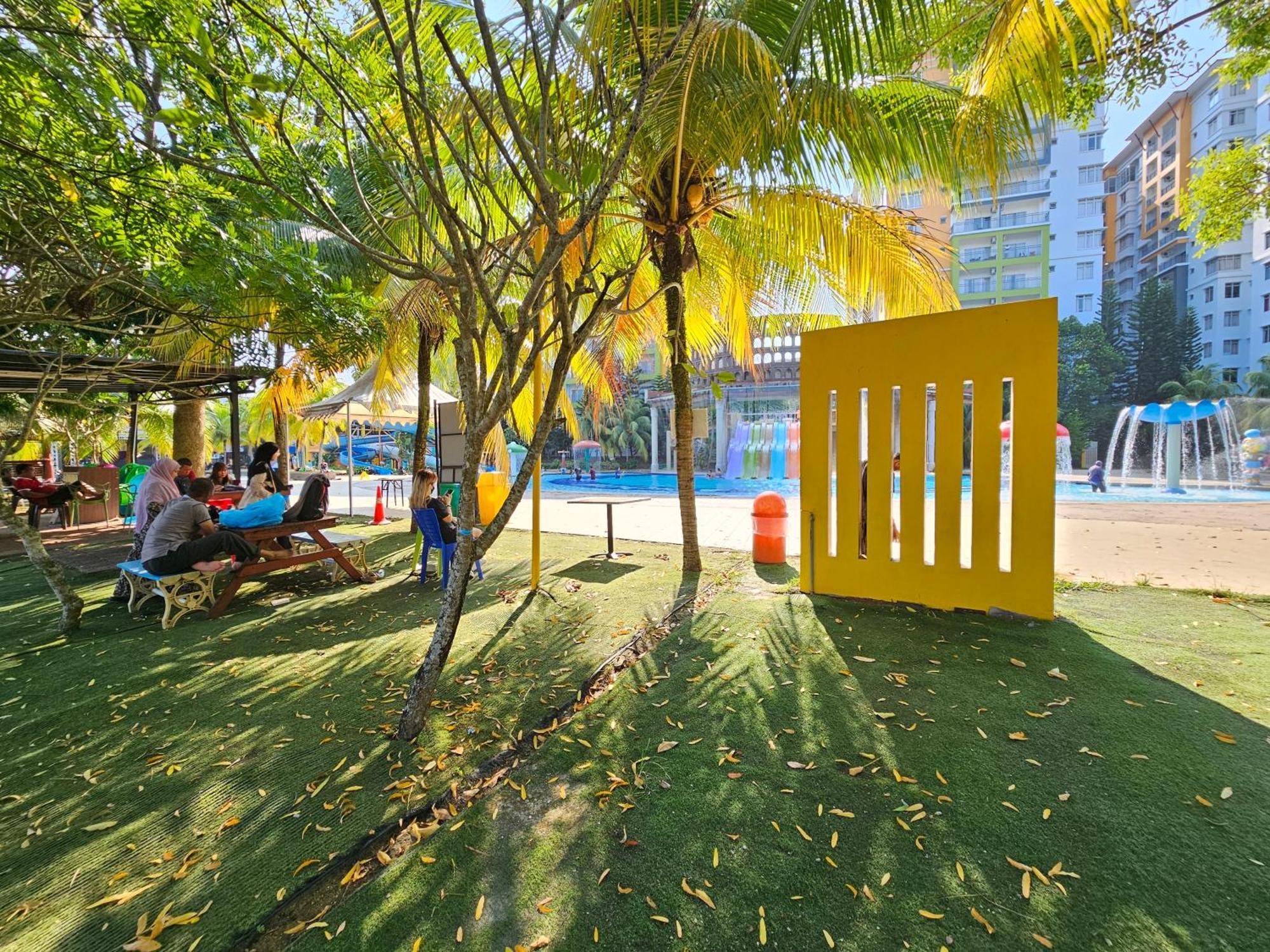 By Lg Water Themepark Suites Melaka By Ggm Ngoại thất bức ảnh