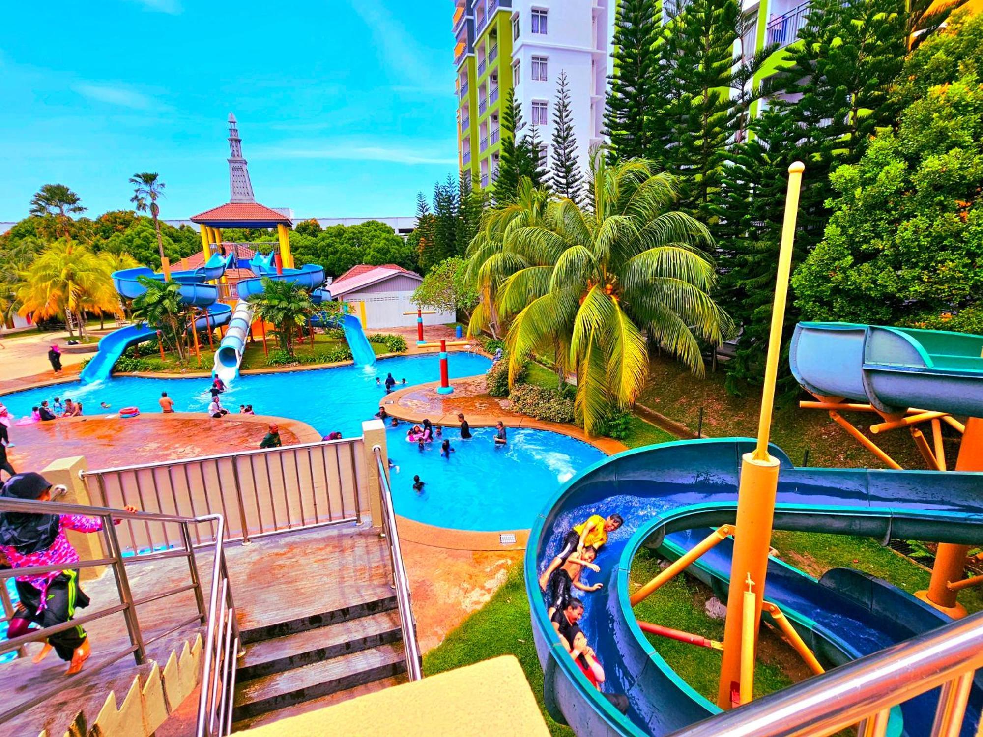 By Lg Water Themepark Suites Melaka By Ggm Ngoại thất bức ảnh