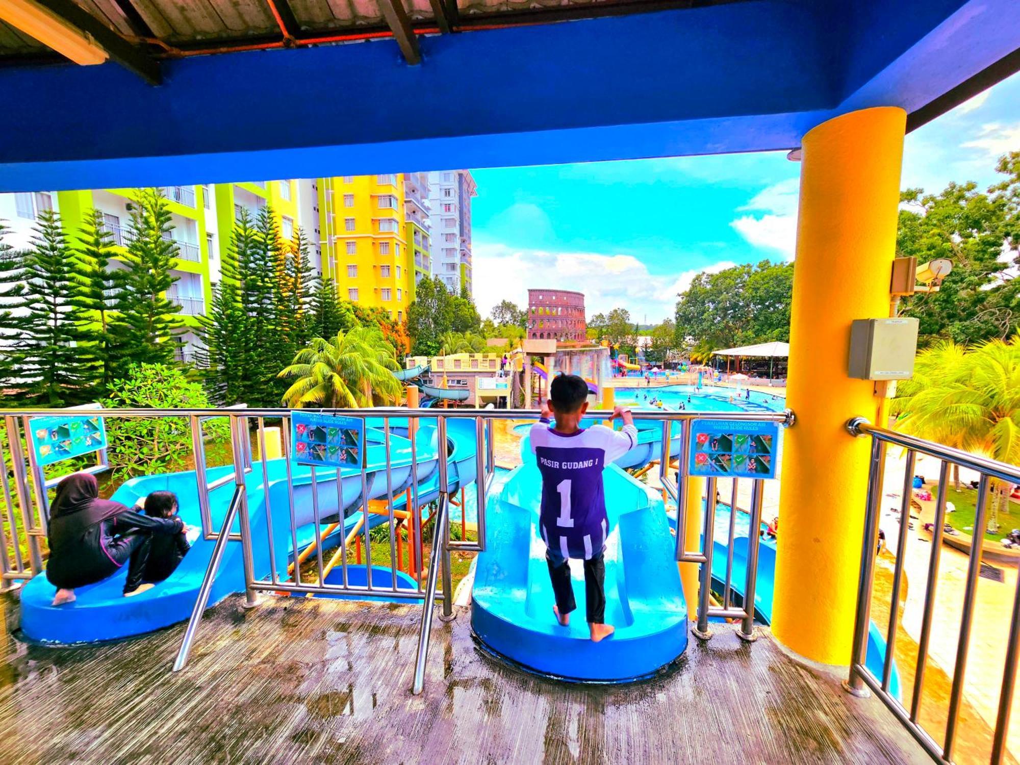 By Lg Water Themepark Suites Melaka By Ggm Ngoại thất bức ảnh